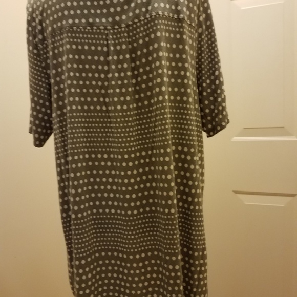 Chico's polka dot top in fatigue green & white - Picture 6 of 7